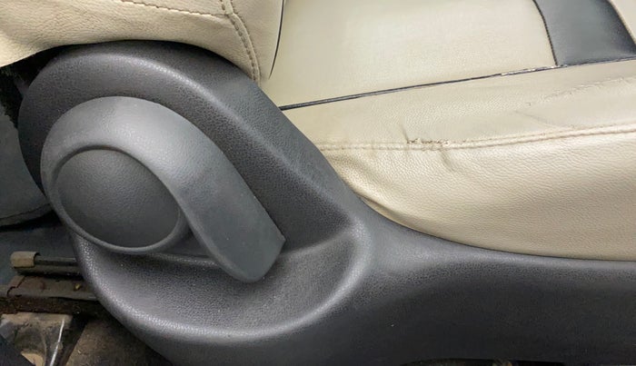2018 Nissan Micra Active XL, CNG, Manual, 71,558 km, Driver Side Adjustment Panel