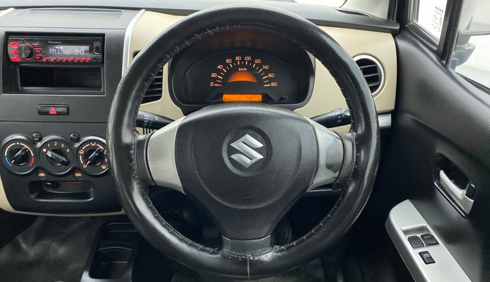 2017 Maruti Wagon R 1.0 LXI CNG, CNG, Manual, 74,124 km, Steering Wheel Close Up