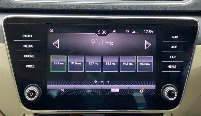 2018 Skoda Superb 1.8 TSI STYLE AT, Petrol, Automatic, 20,330 km, Infotainment System