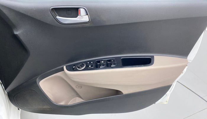 2019 Hyundai Grand i10 SPORTZ 1.2 KAPPA VTVT, CNG, Manual, 79,603 km, Driver Side Door Panels Control