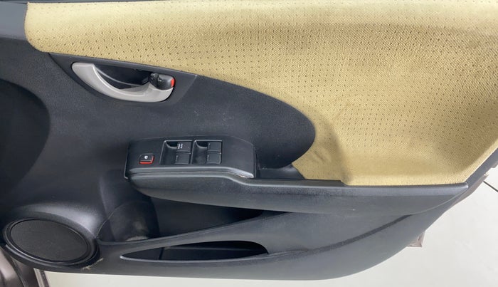 2012 Honda Jazz 1.2 SELECT I VTEC, Petrol, Manual, 85,308 km, Driver Side Door Panels Control