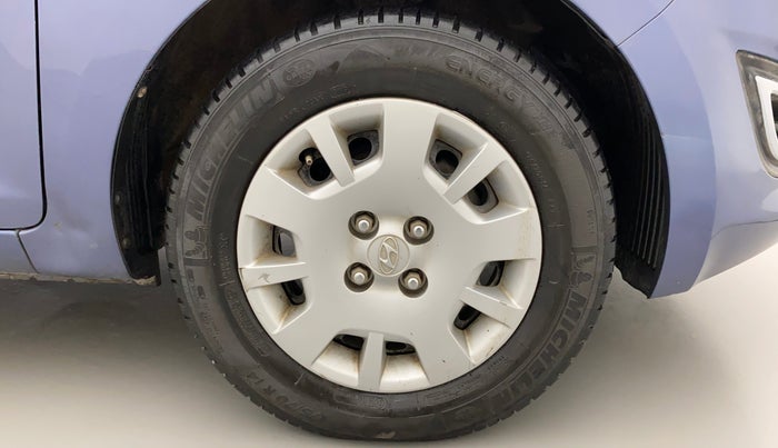 2013 Hyundai i20 MAGNA (O) 1.2, Petrol, Manual, 56,299 km, Right Front Wheel
