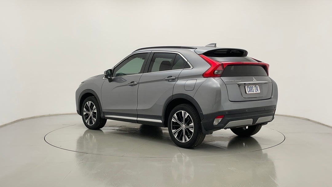 Left Back Diagonal (45- Degree) View