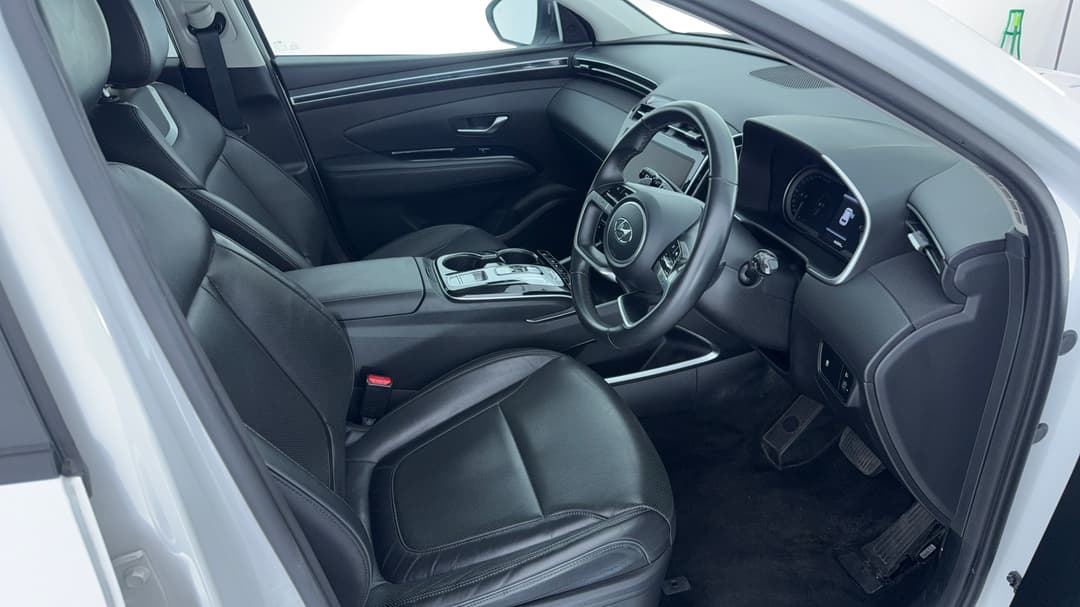2022 Hyundai Tucson Elite (AWD), Automatic, 46309 km, Right Side Front Door Cabin View