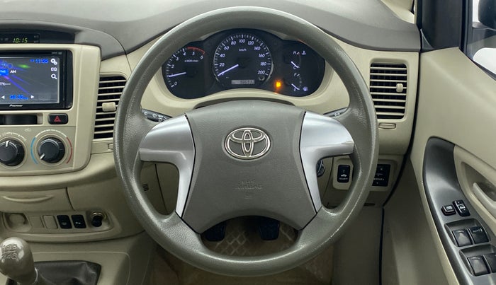 2014 Toyota Innova 2.5 GX 8 STR BS IV, Diesel, Manual, 98,625 km, Steering Wheel Close Up