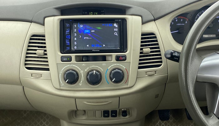 2014 Toyota Innova 2.5 GX 8 STR BS IV, Diesel, Manual, 98,625 km, Air Conditioner