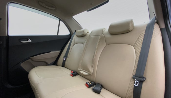 2015 Hyundai Xcent S 1.2, Petrol, Manual, 34,082 km, Right Side Rear Door Cabin