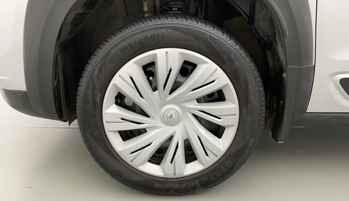 2021 Renault Kiger RXE MT, Petrol, Manual, 27,797 km, Left Front Wheel