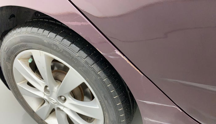2012 Hyundai Verna FLUIDIC 1.6 VTVT SX, Petrol, Manual, 74,302 km, Right quarter panel - Minor scratches