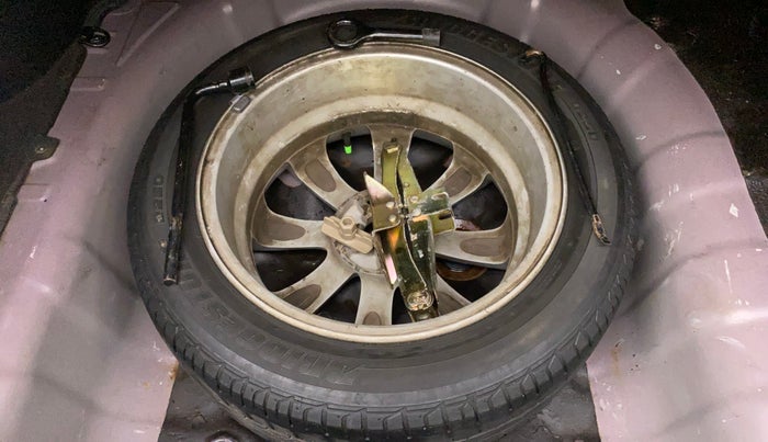 2012 Hyundai Verna FLUIDIC 1.6 VTVT SX, Petrol, Manual, 74,302 km, Spare Tyre