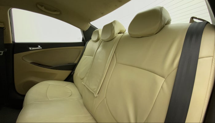 2012 Hyundai Verna FLUIDIC 1.6 VTVT SX, Petrol, Manual, 74,302 km, Right Side Rear Door Cabin