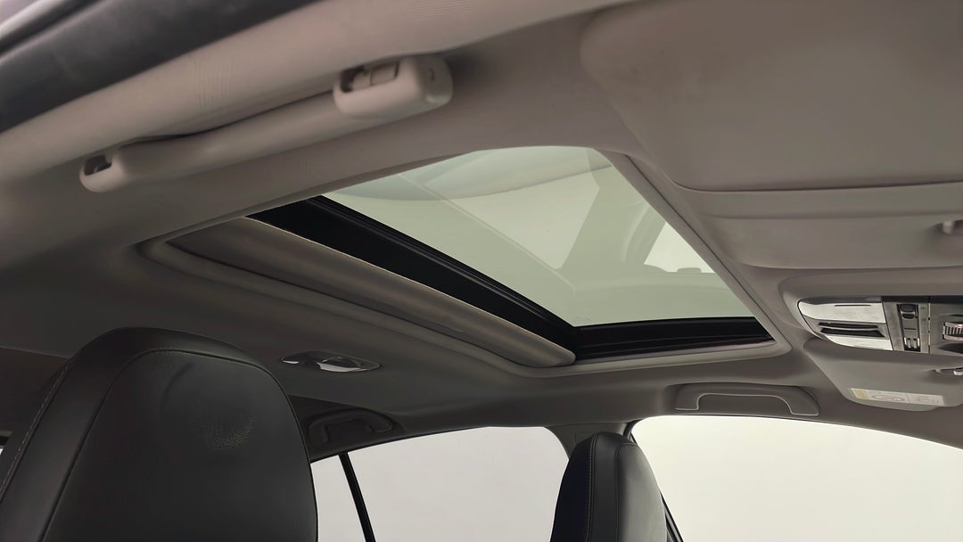 Interior Sunroof/Moonroof