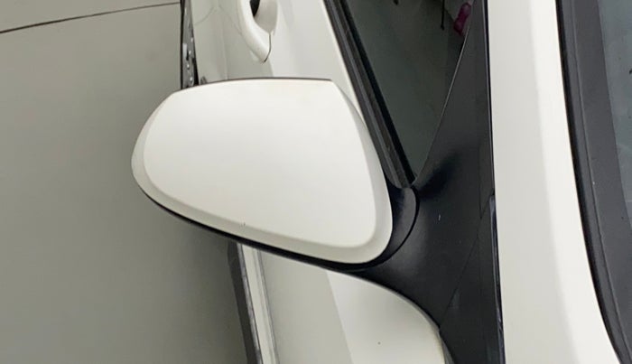 2016 Hyundai Grand i10 MAGNA AT 1.2 KAPPA VTVT, Petrol, Automatic, 48,285 km, Right rear-view mirror - Mirror motor not working