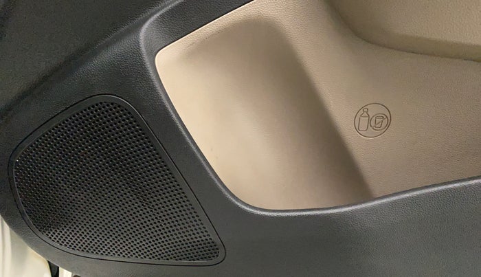 2016 Hyundai Grand i10 MAGNA AT 1.2 KAPPA VTVT, Petrol, Automatic, 48,285 km, Speaker