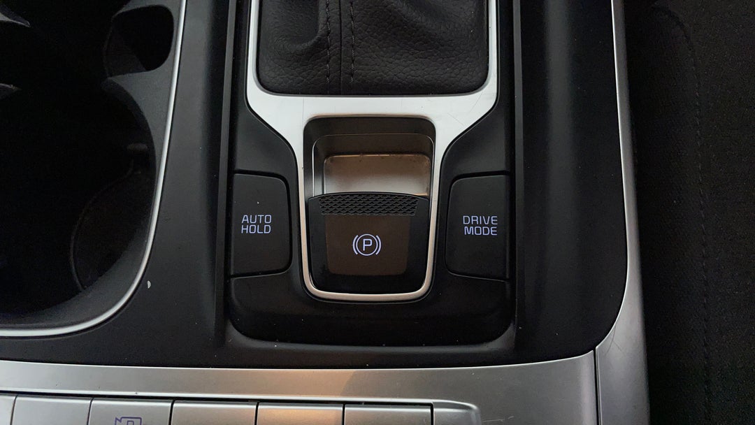 2023 Kia Carnival S, Automatic, 51246 km, Handbrake