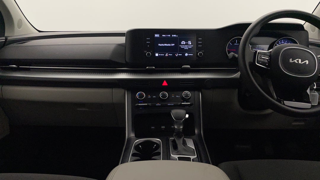 2023 Kia Carnival S, Automatic, 51246 km, Dashboard View