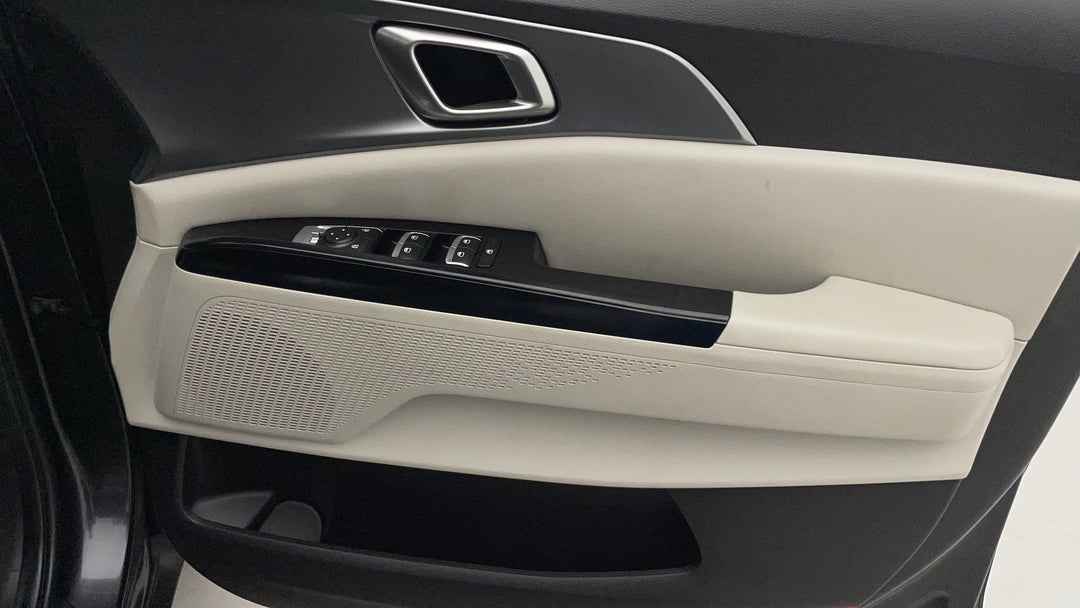 2023 Kia Carnival S, Automatic, 51246 km, Speaker View