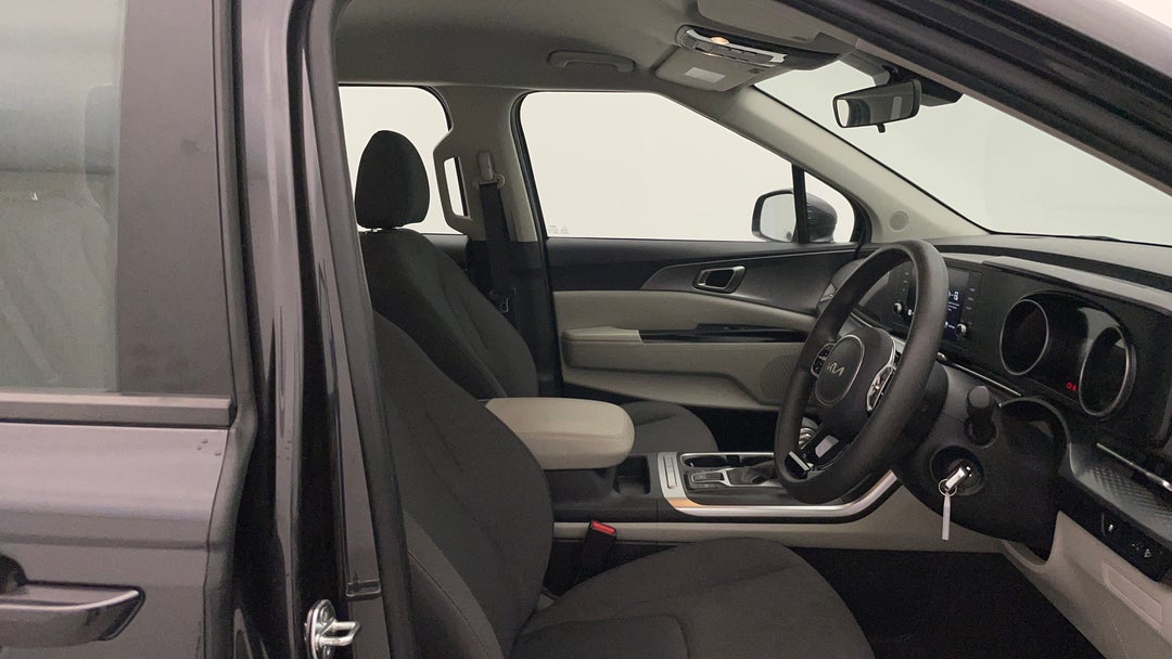2023 Kia Carnival S, Automatic, 51246 km, Right Side Front Door Cabin View