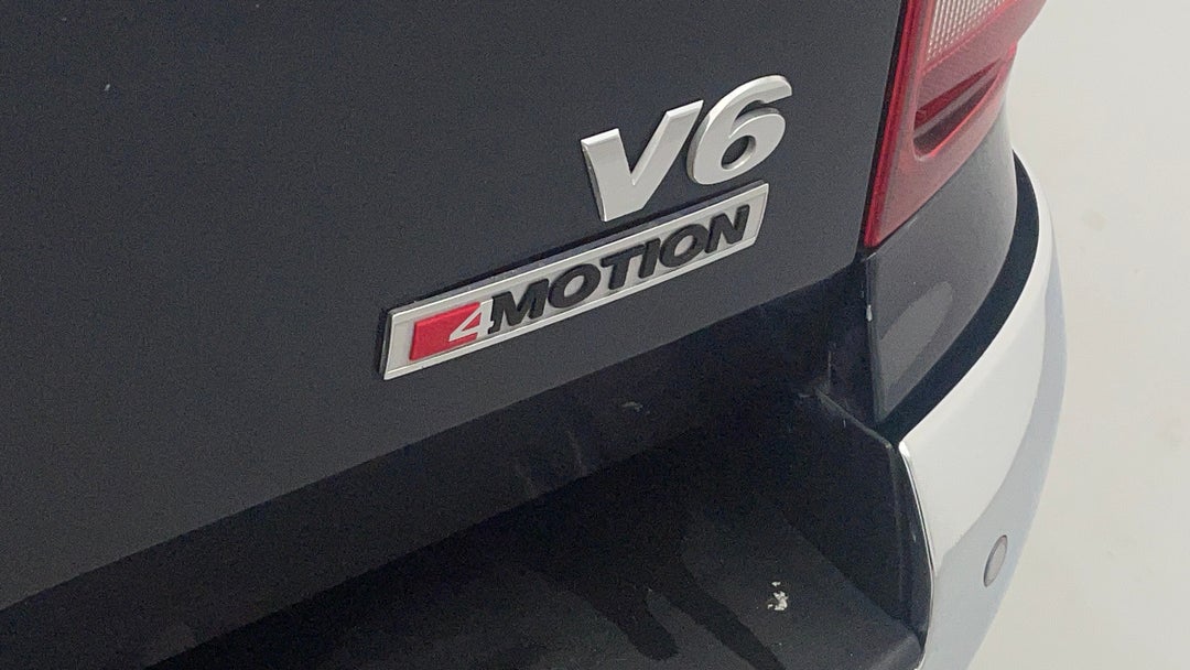 Badge (Boot Right Side)