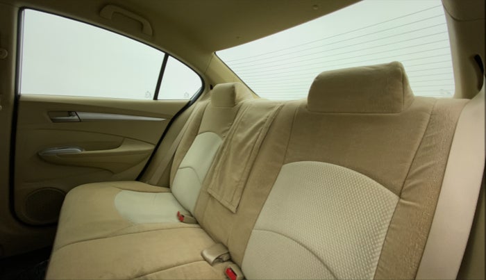 2010 Honda City V MT PETROL, Petrol, Manual, 45,761 km, Right Side Rear Door Cabin