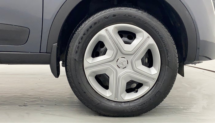 2019 Tata NEXON XMA 1.2, Petrol, Automatic, 9,670 km, Right Front Wheel