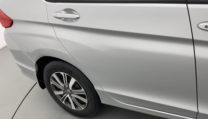 2018 Honda City 1.5L I-VTE V CVT, Petrol, Automatic, 52,529 km, Right rear door - Slightly dented
