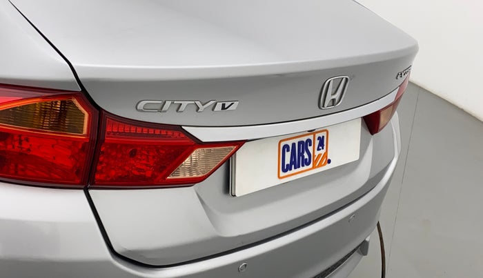 2018 Honda City 1.5L I-VTE V CVT, Petrol, Automatic, 52,529 km, Dicky (Boot door) - Slightly dented