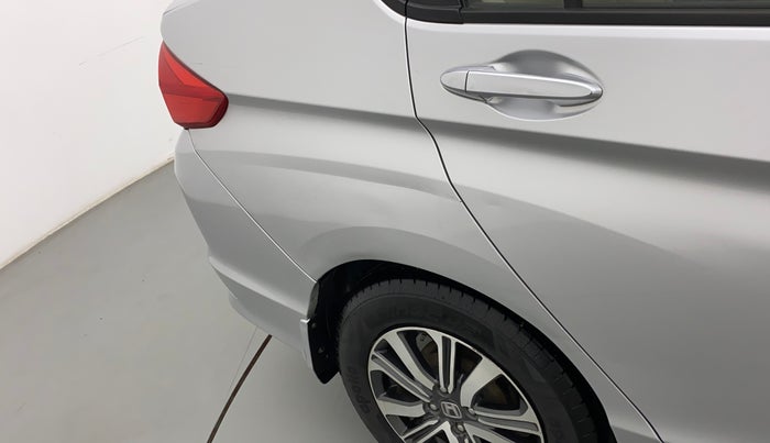 2018 Honda City 1.5L I-VTE V CVT, Petrol, Automatic, 52,529 km, Right quarter panel - Slightly dented