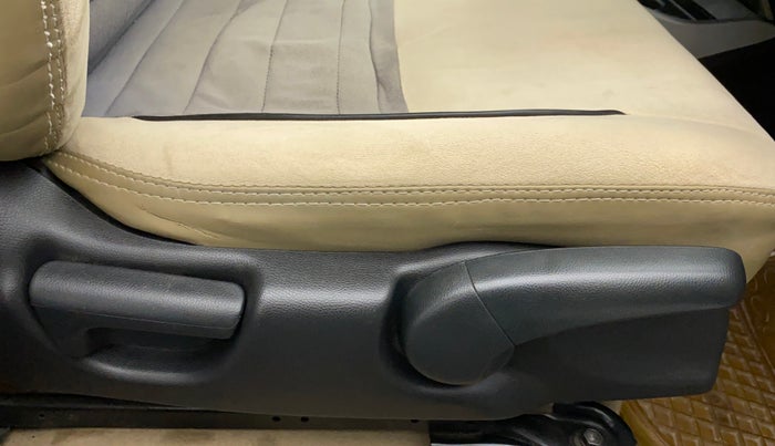 2018 Honda City 1.5L I-VTE V CVT, Petrol, Automatic, 52,529 km, Driver Side Adjustment Panel