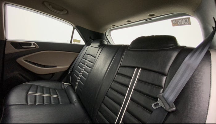 2015 Hyundai Elite i20 MAGNA 1.4 CRDI, Diesel, Manual, 38,785 km, Right Side Rear Door Cabin