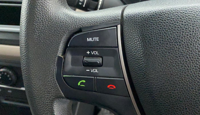 2015 Hyundai Elite i20 MAGNA 1.4 CRDI, Diesel, Manual, 38,785 km, Steering wheel - Phone control not functional