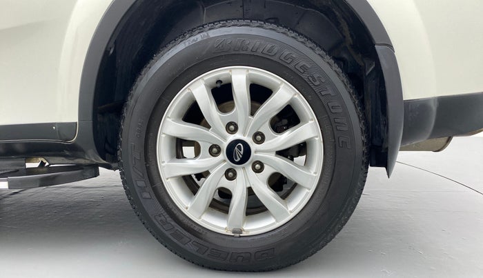 2017 Mahindra XUV500 W10 FWD, Diesel, Manual, 40,984 km, Left Rear Wheel