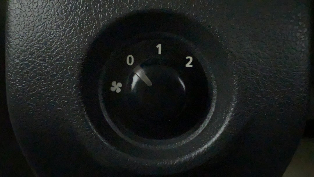 Rear AC Temperature Control 