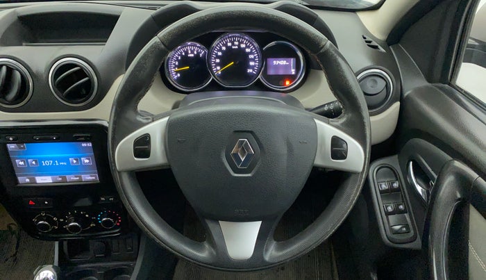 2015 Renault Duster 110 PS RXZ DIESEL OPT, Diesel, Manual, 93,407 km, Steering Wheel Close Up