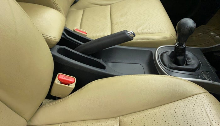 2017 Honda City 1.5L I-VTEC VX, Petrol, Manual, 40,316 km, Gear Lever