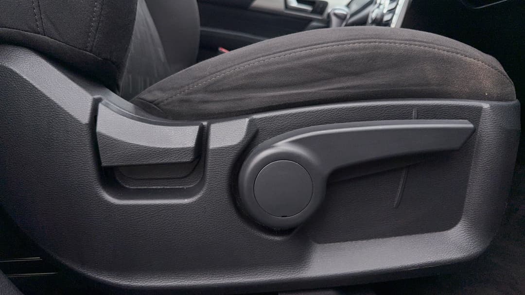 2020 Haval H2 Premium 2WD, Automatic, 53776 km, Drivers Side Adjustment Panel