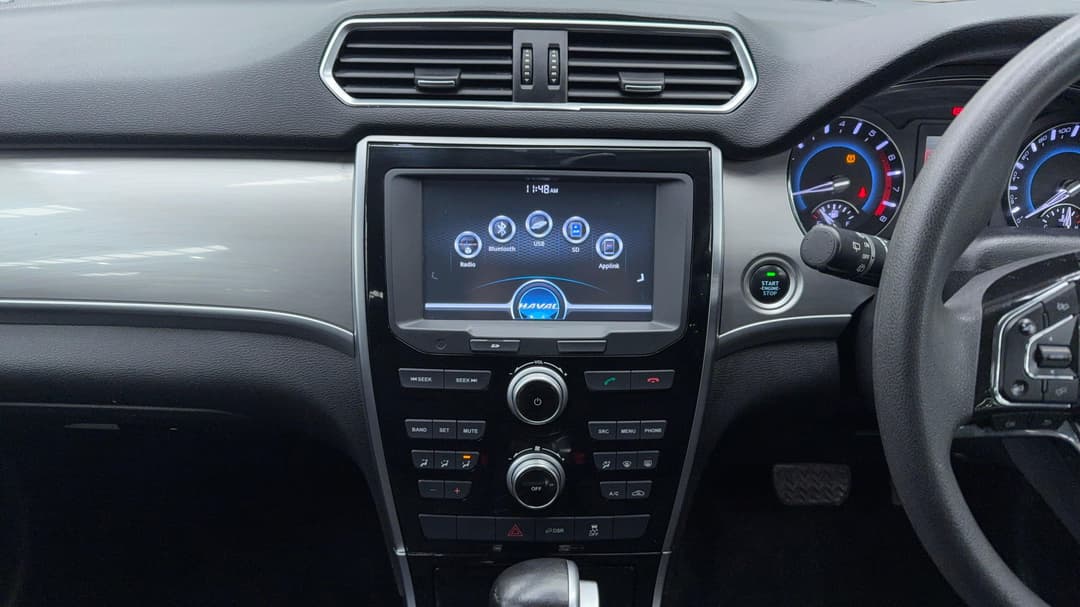 2020 Haval H2 Premium 2WD, Automatic, 53776 km, Center Console