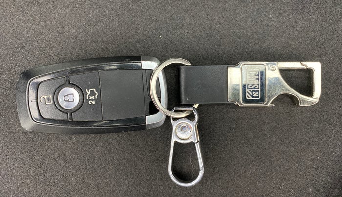 2019 Ford FREESTYLE TITANIUM 1.2 TI-VCT MT, Petrol, Manual, 20,706 km, Key Close Up