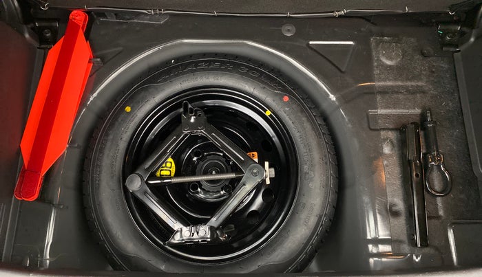 2019 Ford FREESTYLE TITANIUM 1.2 TI-VCT MT, Petrol, Manual, 20,706 km, Spare Tyre