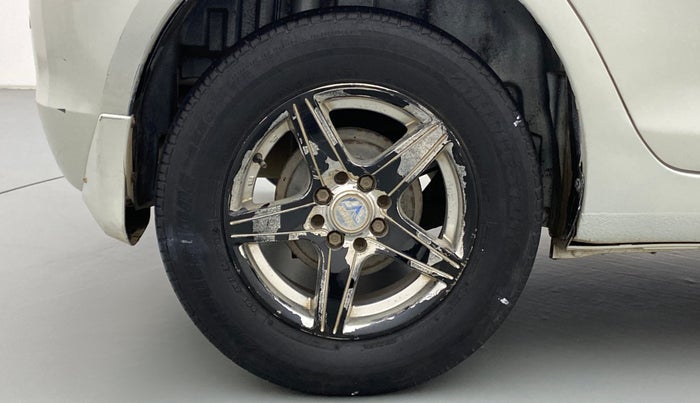 2011 Maruti Swift VDI, Diesel, Manual, 1,56,985 km, Right Rear Wheel