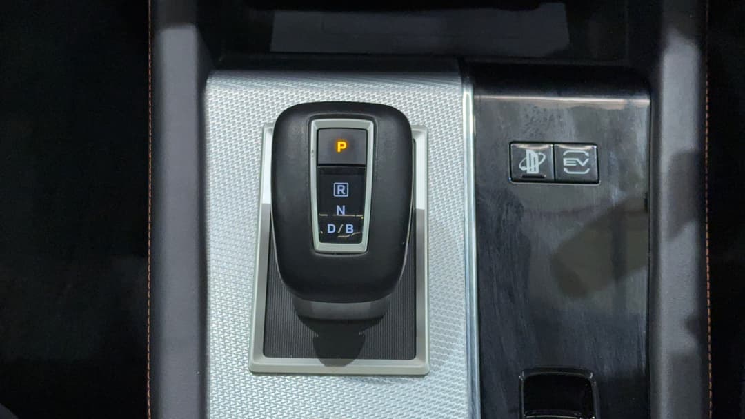 2024 Mitsubishi Outlander Phev Exceed Tour 5+2 St (AWD), Automatic, 20931 km, Gear Lever 