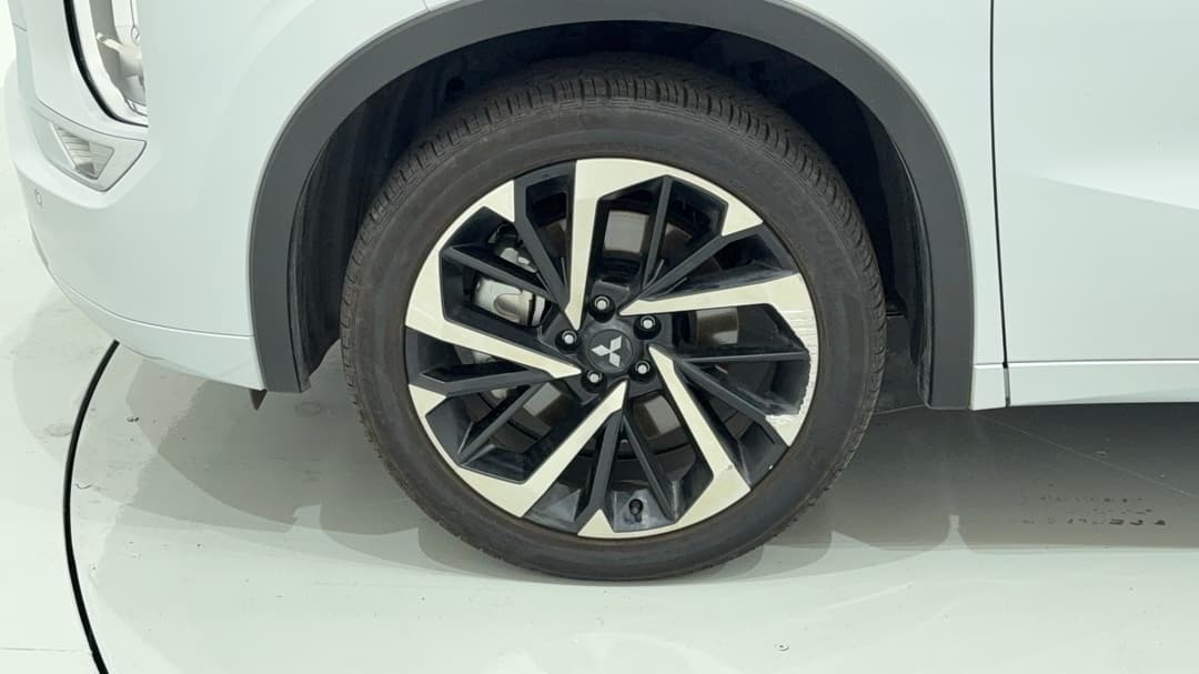 2024 Mitsubishi Outlander Phev Exceed Tour 5+2 St (AWD), Automatic, 20931 km, Left Front Wheel
