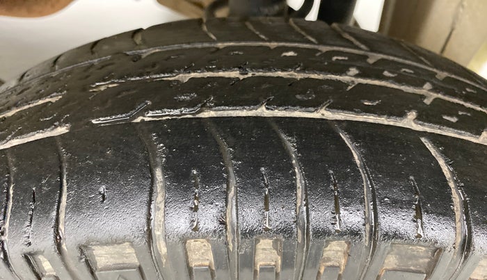2019 Maruti Eeco 5 STR WITH AC PLUSHTR, Petrol, Manual, 31,677 km, Left Rear Tyre Tread