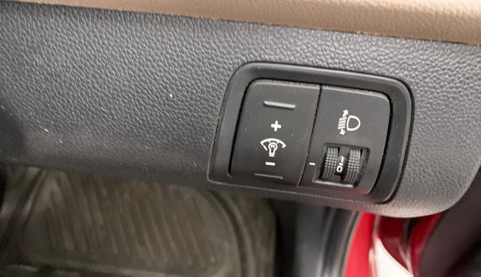 2017 Hyundai Elite i20 ASTA 1.2 (O), Petrol, Manual, 28,392 km, Dashboard - Headlight height adjustment not working