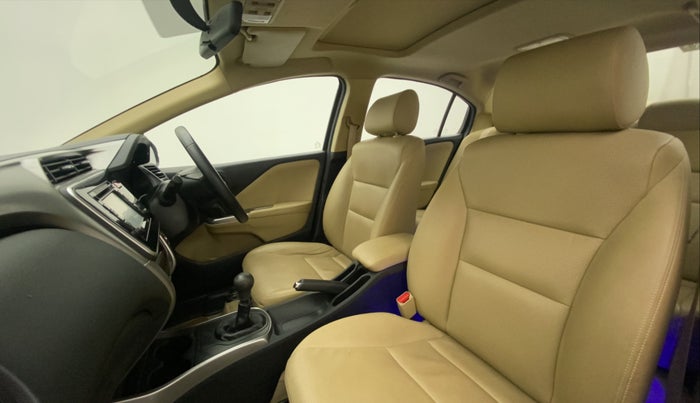 2015 Honda City 1.5L I-VTEC VX (O) MT, Petrol, Manual, 29,479 km, Right Side Front Door Cabin