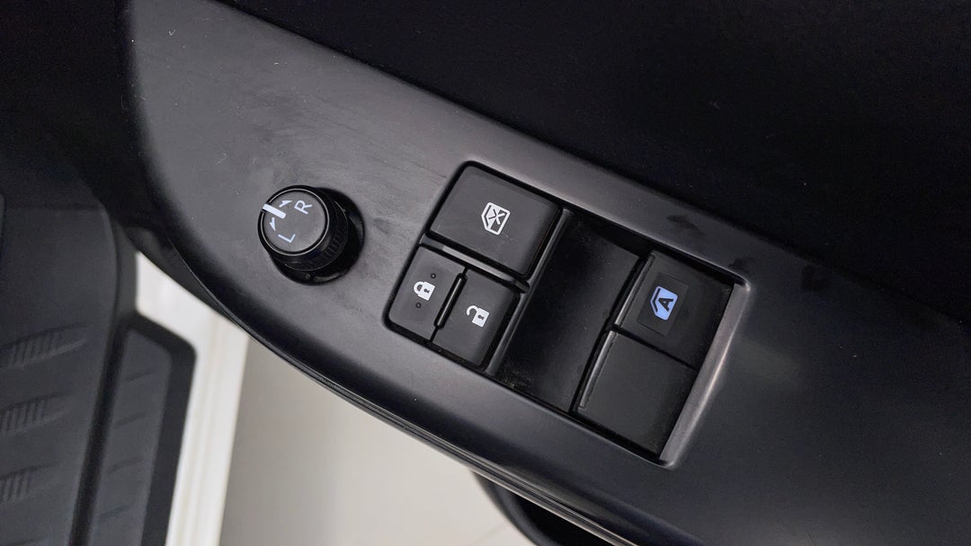 Drivers Side Door Panel Controls