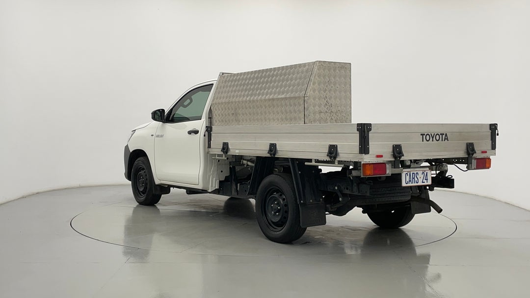 Left Back Diagonal (45- Degree) View