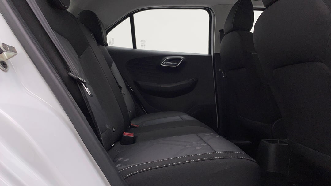 2022 MG Mg3 Auto Core, Automatic, 31524 km, Right Side Rear Door Cabin View