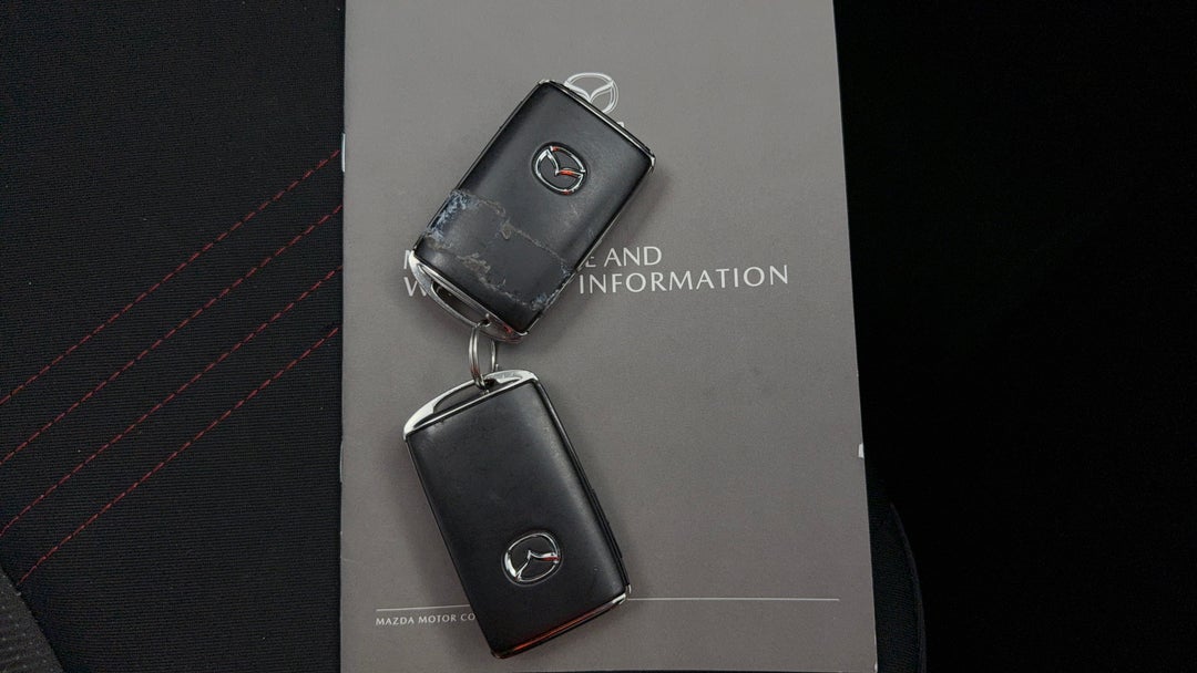 2024 Mazda 2 G15 Evolve, Automatic, 10317 km, Key Close-up