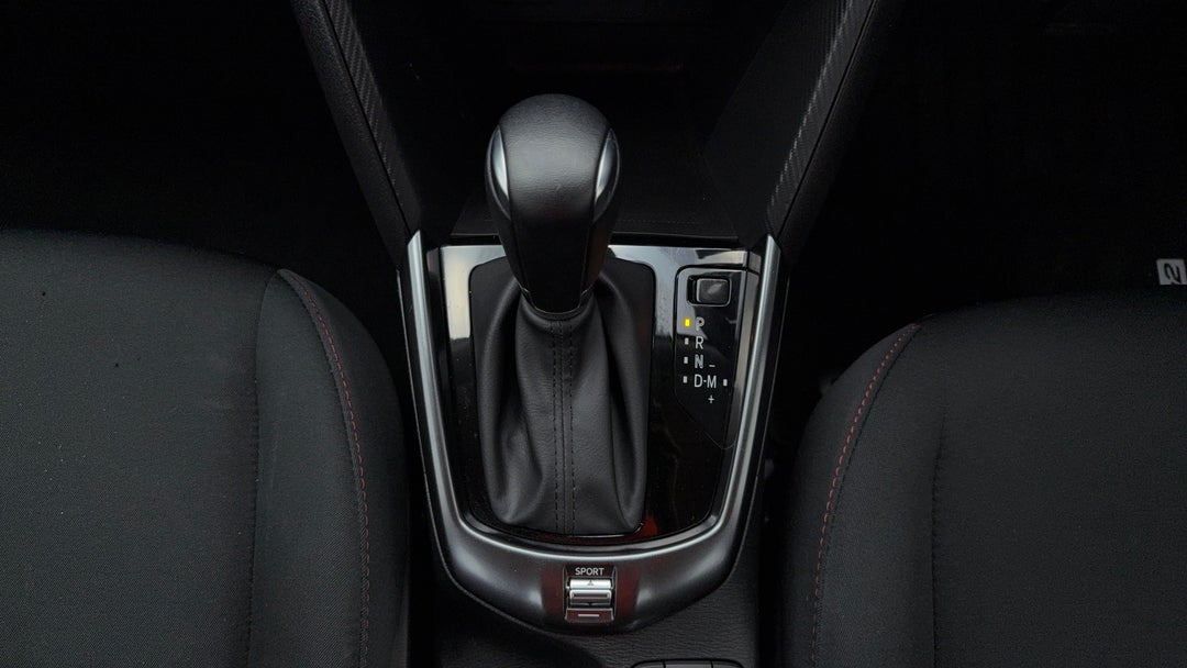 2024 Mazda 2 G15 Evolve, Automatic, 10317 km, Gear Lever 